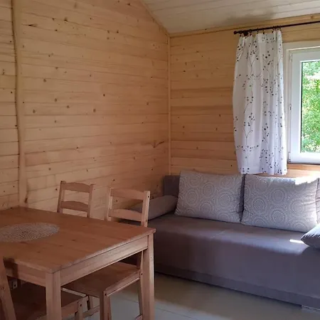 Gosciniec Mazurek , Drewniany 1