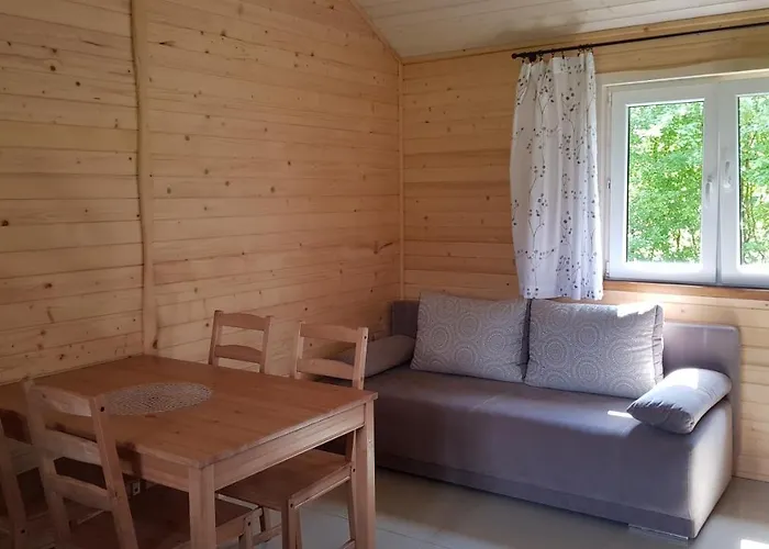 Gosciniec Mazurek , Drewniany 1